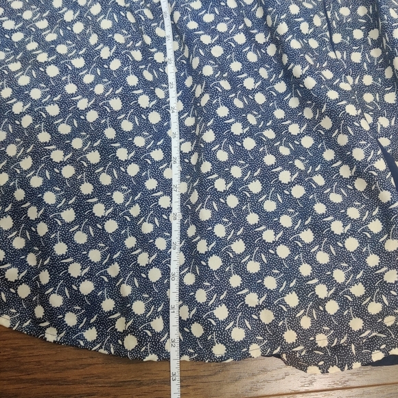 Urban Outfitters Josey Ruffle Mini Wrap Dress โ Size XS - Picture 9 of 9